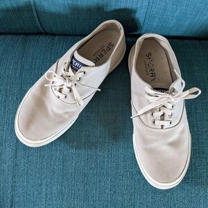 Grey Sperry Captains CVO Sneakers